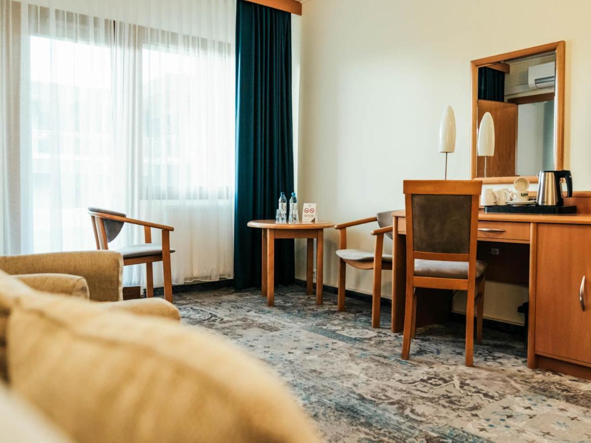 Hotel Mragowo Resort&Spa Екстериор снимка